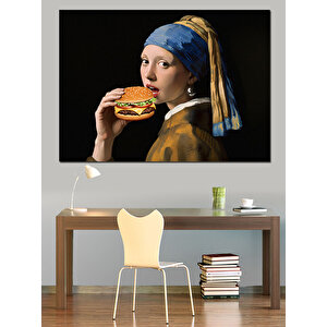Hamburger Yiyen İnci Küpeli Kız Dekoratif Kanvas - Mdf Ahşap Tablo