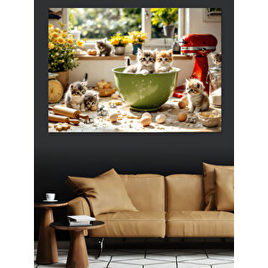 Mutfakta Oynayan Sevimli Kediler Dekoratif Kanvas - Mdf Ahşap Tablo 100x140 cm