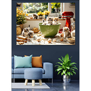 Mutfakta Oynayan Sevimli Kediler Dekoratif Kanvas - Mdf Ahşap Tablo 50x70 cm