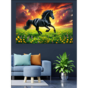 Yeşil Çayırda Kara At Dekoratif Kanvas - Mdf Ahşap Tablo 70x100 cm