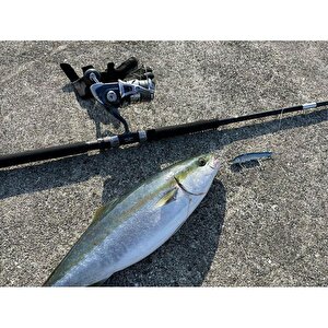 Grandage Atlas Blue Runner 100hh 3.05m Plug 100gr - Jig 120gr Shore Jig Kamış