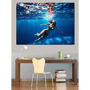 Suda Yüzen Kadın Dekoratif Kanvas - Mdf Ahşap Tablo 70x100 cm