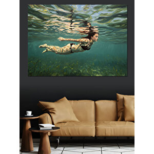 Suda Yüzen Kadın Dekoratif Kanvas - Mdf Ahşap Tablo