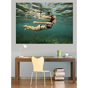 Suda Yüzen Kadın Dekoratif Kanvas - Mdf Ahşap Tablo 100x140 cm