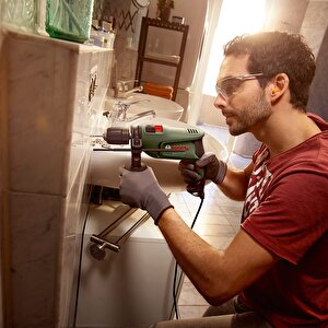Bosch Darbeli Matkap 600 Watt 13mm + 46 Parça Vidalama Ucu Lokma Ucu Cırcır Tornavida Seti Cırcırlı
