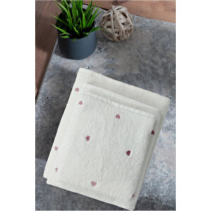 3 Parça Kalp Nakışlı Banyo Havlusu Takımı %100 Pamuklu Lovely Set Gülkurusu