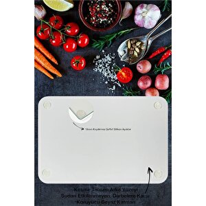 Cam Kesme Tahtası Ve Sunum Tablası Kırılmaz Çizilmez Kaymaz 35cm X 25cm