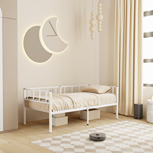 Zenit Metal Karyola Beyaz 90x190 Cm, Korkuluklu Karyola, Daybed