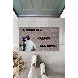 Hoş Geldin Kardeş Yazılı Dekoratif Kapı Önü Paspası Kahverengi