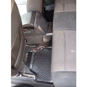 Bmw 1 Serisi E87 2004-2010 Havuzlu Paspas