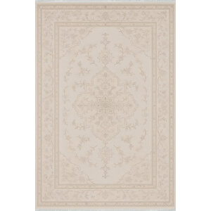 Krem Klasik Desenli Halı – Şık & Zamansız Tasarım | Kaymaz, Yıkanabilir, Bebek Dostu