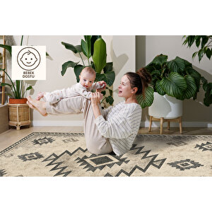 Etnik Desenli Bej-siyah Halı – Kaymaz Tabanlı, Yıkanabilir Ve Robot Süpürge Uyumlu