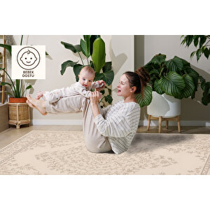 Krem Klasik Desenli Halı – Zarif Ve Şık Stil | Kaymaz Taban, Yıkanabilir, Evcil Dostu