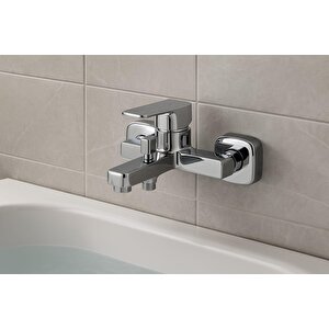 Kare Krom Banyo Bataryasi Ağir Pri̇nç Gövde Yüksek Kali̇te Musluk Göşeli̇ Şik Modern Tasarim