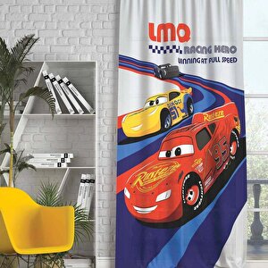 Disney Cars Lisanslı Tekli Fon Perde 140x265 - Yarış Pisti Heyecanını Odalara Taşıyın!