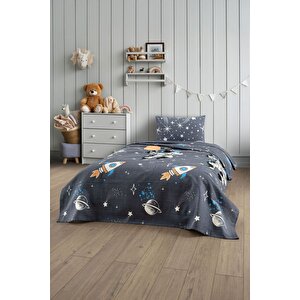 Gofret Detaylı Astronot Baskılı Çocuk-genç Odası Tek Kişilik Pike 160x230 Cm (1 Adet Yastık Kılıflı)