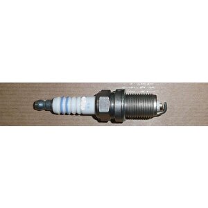 Atesleme Bujisi Fr7dc Kalem Buji Megane Clio R19 P106 P206 P306 Bipper Nemo 206 T3e P205 P405 C2 C3 C3 Ii C3 A51 Ax Zx Saxo Tu3a Tu3jp 1.4 8v P306 P206 Xsara Tu5jp 1.6 Xantia P406 Xu7jp Xu7