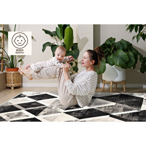 Siyah, Gri Ve Krem Renkli Halı, Geometrik Desenli, Yıkanabilir Ve Evcil Hayvan Dostu