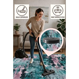 Soyut Eskitme Desenli Halı – Zümrüt Yeşili Ve Pudra Pembe Renklerde – Makinede Yıkanabilir, Pamuk Dokuma Taban, Kolay Temizlenir