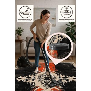 Siyah Kırmızı Damask Desenli Halı – Çarpıcı Ve Asi Tasarım – Makinede Yıkanabilir, Tüy Tutmaz, Pamuk Dokuma Tabanlı