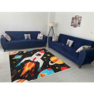 Roket Ve Gezegen Desenli Halı – Renkli Ve Eğlenceli Uzay Teması – Makinede Yıkanabilir, Tüy Tutmaz, Pamuk Dokuma Tabanlı 100x180 cm
