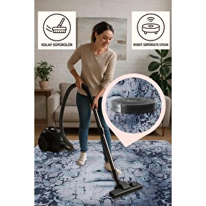 Zamansız Yüz Halı – Lacivert, Lila Ve Pudra – Sanatsal Portre Deseni, Pamuk Dokuma Taban, Makinede Yıkanabilir, Kolay Temizlenebilir, Toz Ve Tüy Tutmaz, Kaymaz, Evcil Hayvan Dostu