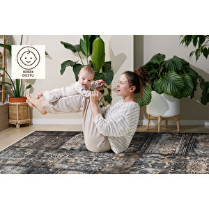 Siyah Ve Kahverengi Renkli Halı, Patchwork Desenli, Yıkanabilir Ve Evcil Hayvan Dostu