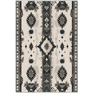 Kilim Desenli Halı – Siyah Ve Krem – Geleneksel Anadolu Motifleri, Makinede Yıkanabilir, Kaymaz Ve İnce Tabanlı