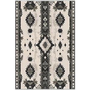 Kilim Desenli Halı – Siyah Ve Krem – Geleneksel Anadolu Motifleri, Makinede Yıkanabilir, Kaymaz Ve İnce Tabanlı 120x270 cm