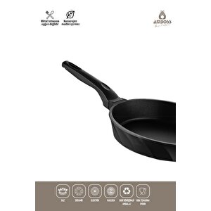 Kuvars 5 Parça Döküm Titanyum Kaplama Tencere Tava Seti