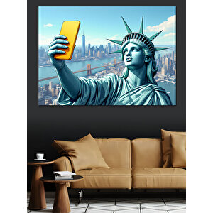 Özgürlük Heykeli Selfie Pozu Dekoratif Kanvas - Mdf Ahşap Tablo 100x140 cm