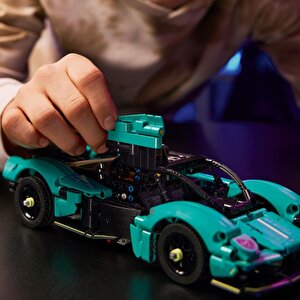 Lego 42208 Technic Aston Martin Valkyrie
