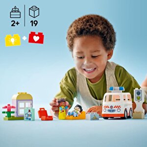 Lego Duplo 10447 Ambulans Ve Sürücü (19 Parça)
