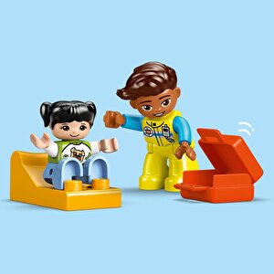 Lego Duplo 10447 Ambulans Ve Sürücü (19 Parça)