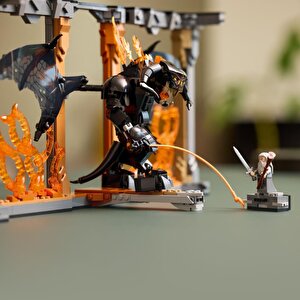 Lego Icons 10367 Yüzüklerin Efendisi Gandalf Ile Balrog (1201 Parça)