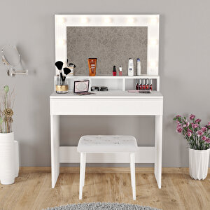 Li̇ght Makyaj Masasi Tabureli̇ Takim