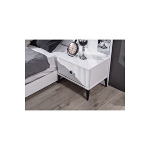 Stil (beyaz ) Modern Komodin