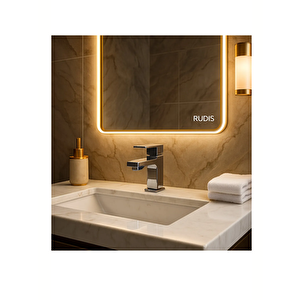 Premi̇um Pi̇ri̇nç Kare Gövde Şelale Lavabo Bataryasi