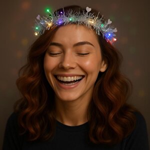 Kalp Püsküllü Gece Parıltısı 3 Modlu Led Li Işıklı Taç Gümüş Renk