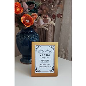 13x18 Cm Fotoğraf Çerçevesi! Ahşap Ayaklı Pvc Camlı Dekoratif Masaüstü Çerçeve! Gold Renk