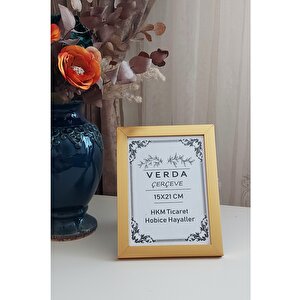 15x21 Cm Fotoğraf Çerçevesi! Ahşap Ayaklı Pvc Camlı Dekoratif Masaüstü Çerçeve! Gold Renk