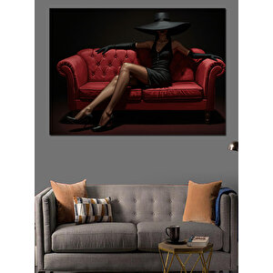 Kırmızı Koltukta Şapkalı Kadın Dekoratif Kanvas - Mdf Ahşap Tablo 70x100 cm