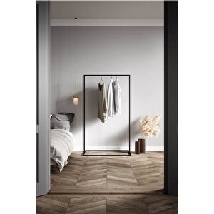 Sort Siyah Metal Elbise Askılığı Orta