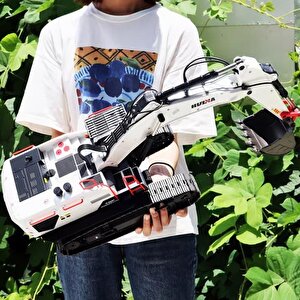 Huina 1594 1/14 Profesyonel 22 Kanal Rc Model 4 Farklı Metal Kepçeli Ekskavatör Kepçe Kazıcı Uzaktan Kumandalı İş Makinesi -2.4g S