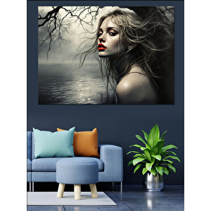 Sisli Ormanda Gri Kadın Dekoratif Kanvas - Mdf Ahşap Tablo