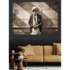 Geleneksel Beyaz Kıyafetli Adam Dekoratif Kanvas - Mdf Ahşap Tablo 70x100 cm
