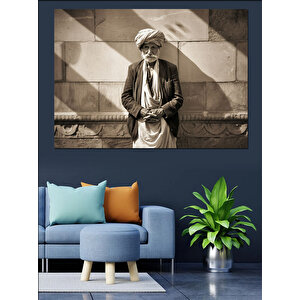 Geleneksel Beyaz Kıyafetli Adam Dekoratif Kanvas - Mdf Ahşap Tablo 70x100 cm
