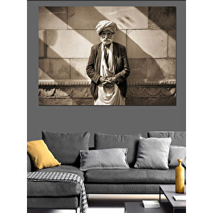 Geleneksel Beyaz Kıyafetli Adam Dekoratif Kanvas - Mdf Ahşap Tablo