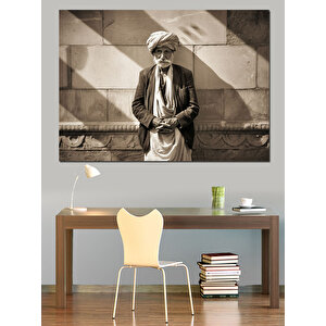 Geleneksel Beyaz Kıyafetli Adam Dekoratif Kanvas - Mdf Ahşap Tablo