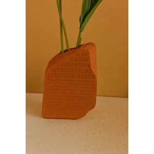 Beton Kitap Tututculu Vazo Antik Mısır Detaylı